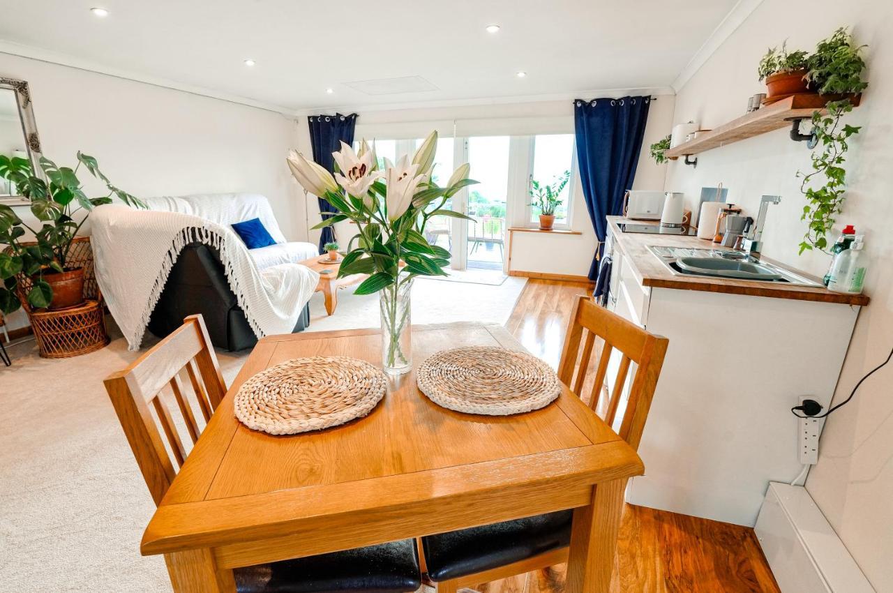 Spacious Sea-View Apt. Overlooking St Ives Bay Gwithian Exteriör bild